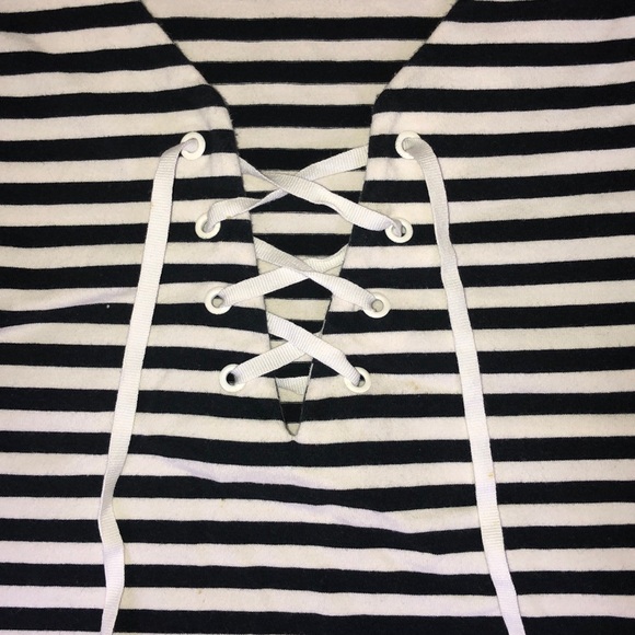 Striped lace up rank top from garage - Picture 2 of 4